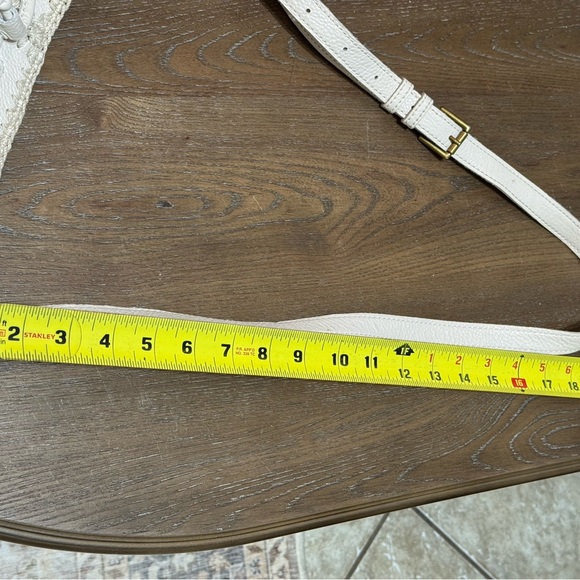 Sak Cream Pebble Leather Purse - Picture 11 of 11